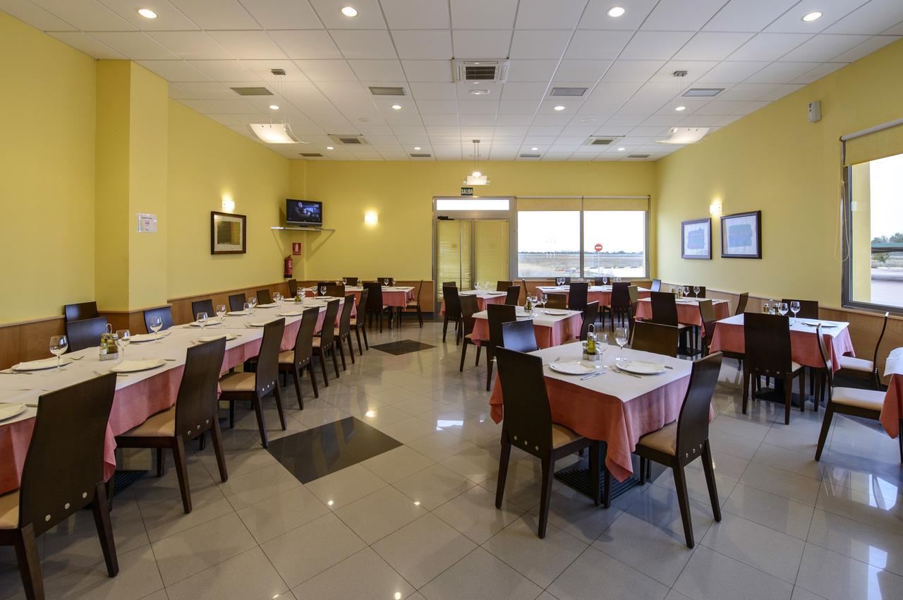 אל בורגו ראנרו Hotel Castillo El Burgo מראה חיצוני תמונה