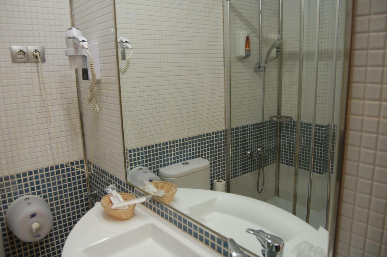 אל בורגו ראנרו Hotel Castillo El Burgo מראה חיצוני תמונה